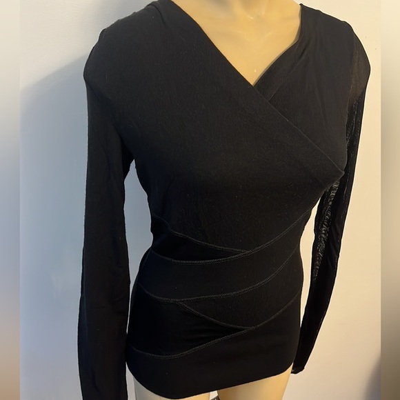 💯% Authentic Valentino Heart Sweater - Picture 1 of 7